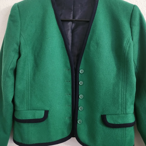 Green Button-Up Blazer - Picture 3 of 4
